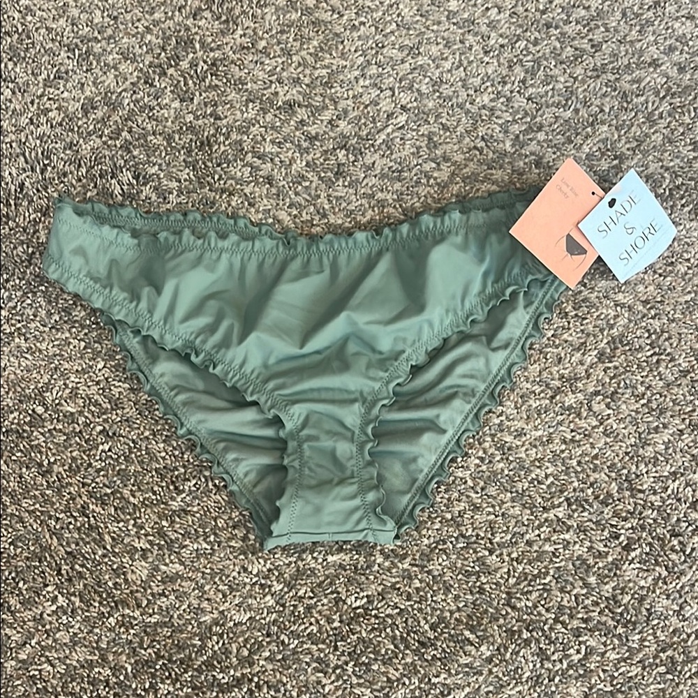 SHADE  & SHORE Low Rise Cheeky Bikini Bottom Size Large